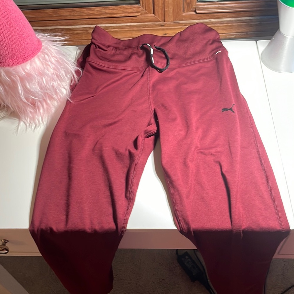 Maroon/Red Puma Leggings Size M Women’s.